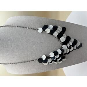 Black and White Disc Detail Necklace
